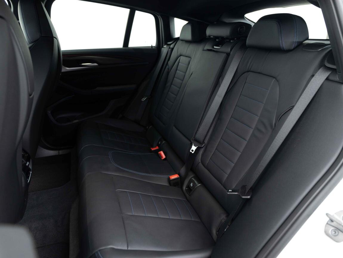 BMW X4 SUV 3,0 l 210 kw