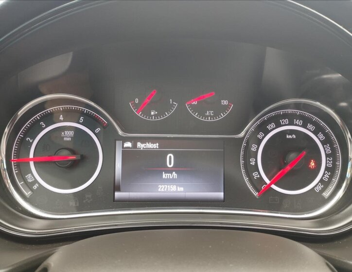 Opel Insignia Kombi 2,0 l 88 kw