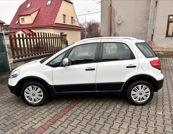Fiat Sedici Hatchback 1,6 l 88 kw