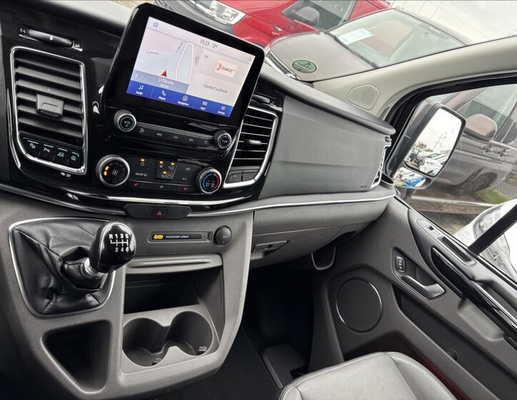 Ford Tourneo Custom Kombi 2,0 l 136 kw