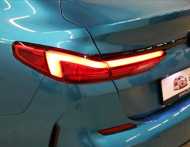 BMW Řada 2 Sedan / Limuzína 1,5 l 100 kw