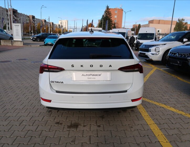 Škoda Octavia Kombi 2,0 l 85 kw