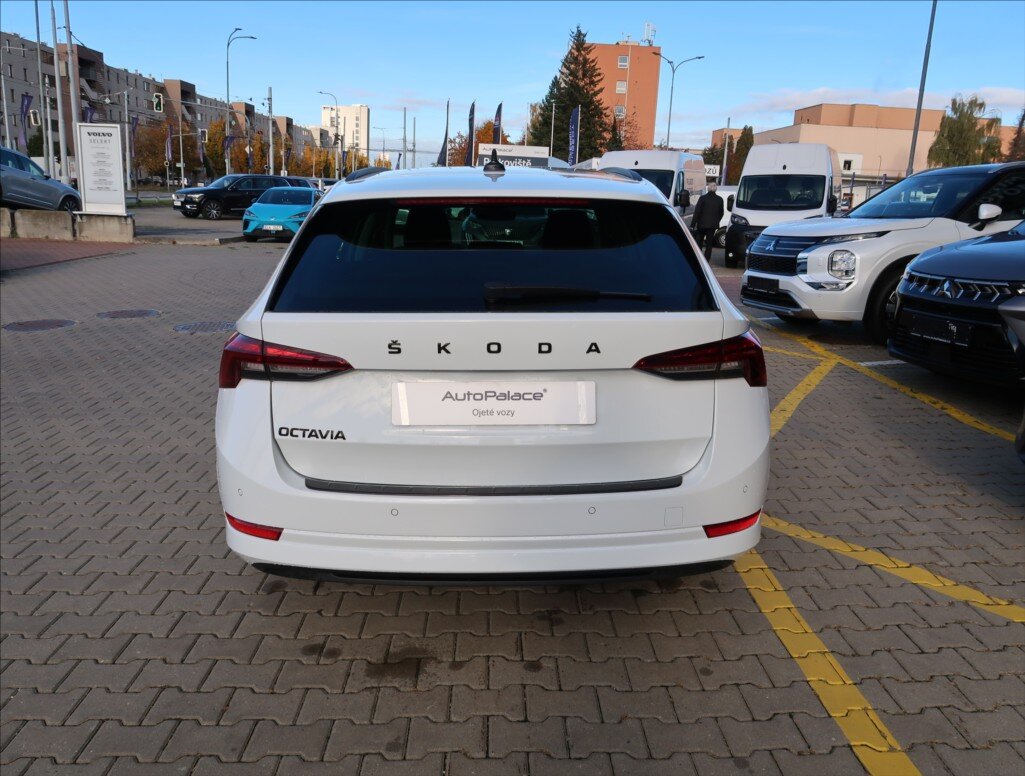 Škoda Octavia Kombi 2,0 l 85 kw
