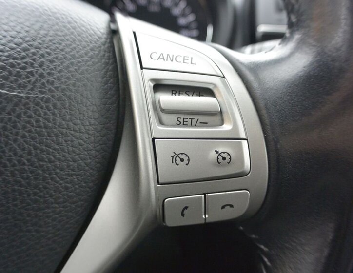 Nissan Pulsar Hatchback 1,2 l 85 kw