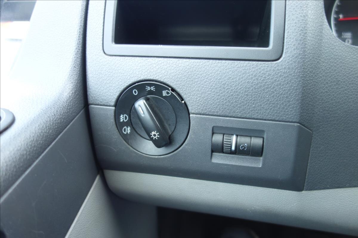 Volkswagen Transporter Kombi 2,0 l 132 kw