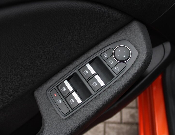 Renault Clio Hatchback 1,3 l 96 kw