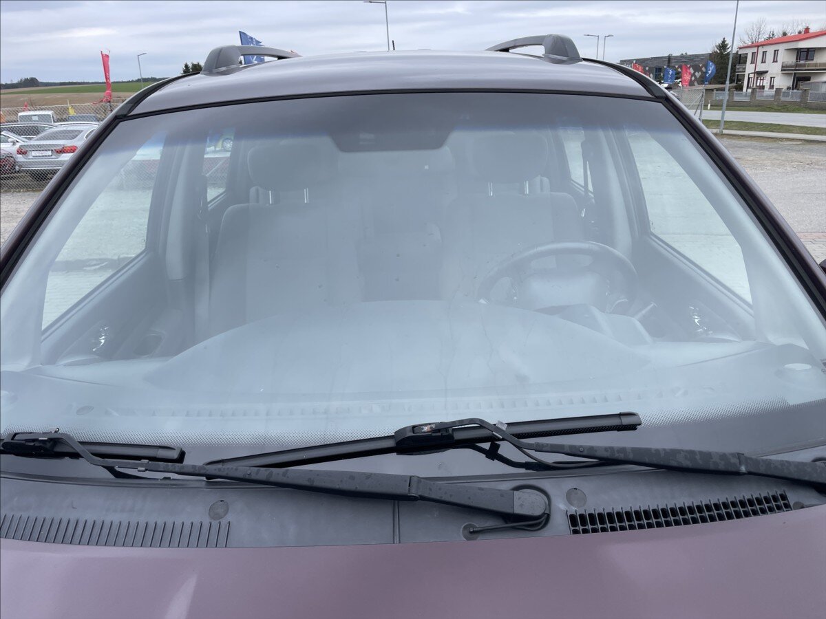 SsangYong Rodius SUV / Terénní 2,0 l 114 kw