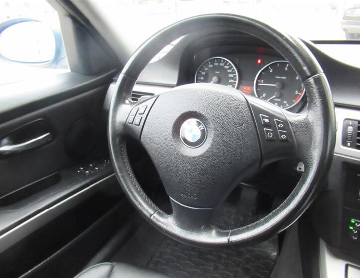 BMW Řada 3 12