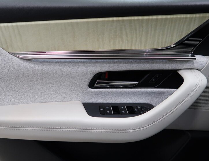 Mazda CX-60 SUV / Terénní 2,5 l 241 kw