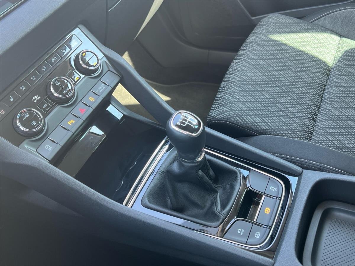 Škoda Karoq SUV / Terénní 1,5 l 110 kw