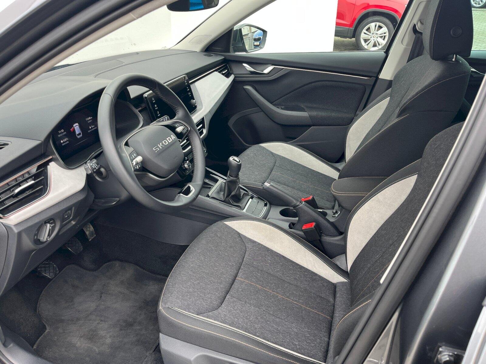 Škoda Scala Hatchback 1,0 l 85 kw