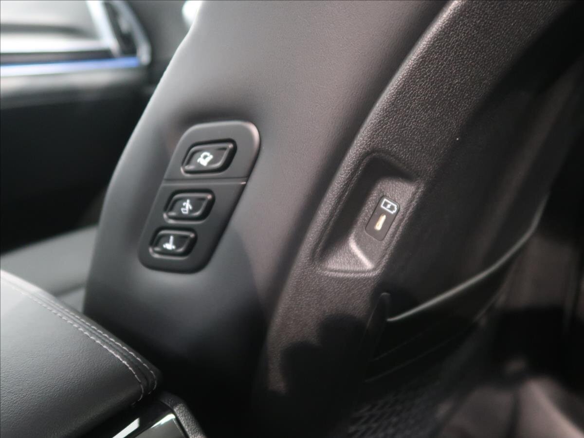 KIA Sorento SUV / Terénní 2,2 l 142 kw