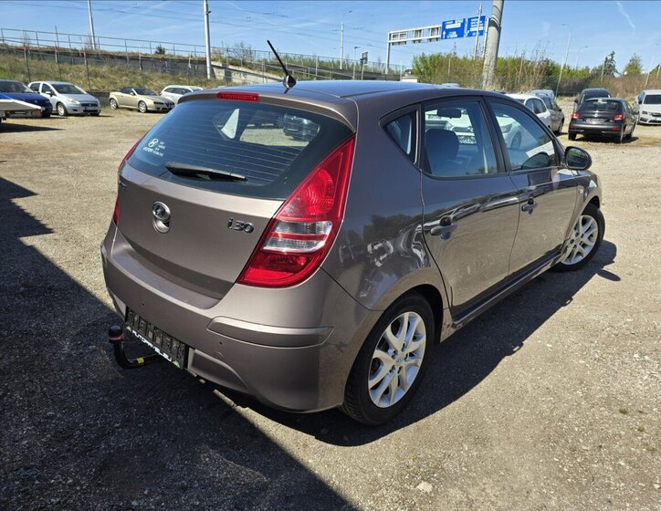 Hyundai i30 Hatchback 1,4 l 80 kw