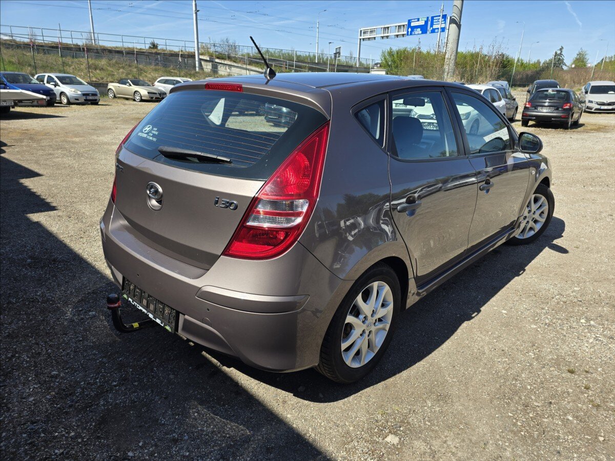 Hyundai i30 Hatchback 1,4 l 80 kw