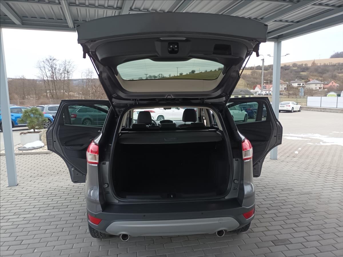 Ford Kuga SUV 1,6 l 110 kw