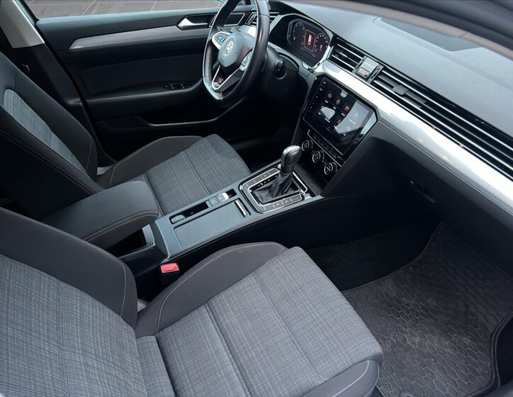 Volkswagen Passat Kombi 2,0 l 140 kw
