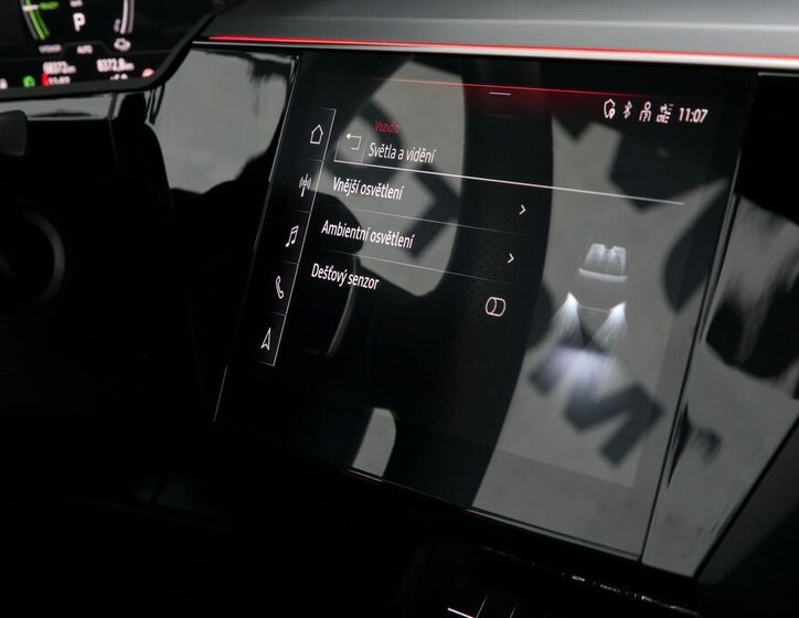 Audi e-tron SUV 0,0 300 kw