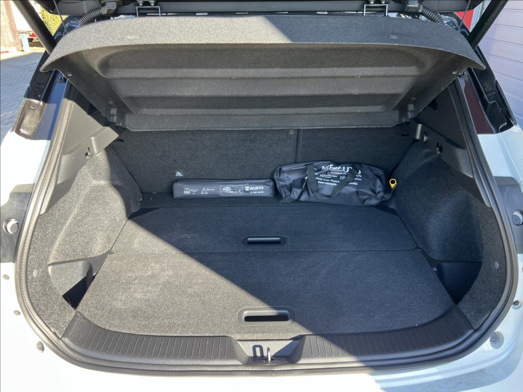 Nissan Qashqai SUV / Terénní 1,3 l 116 kw