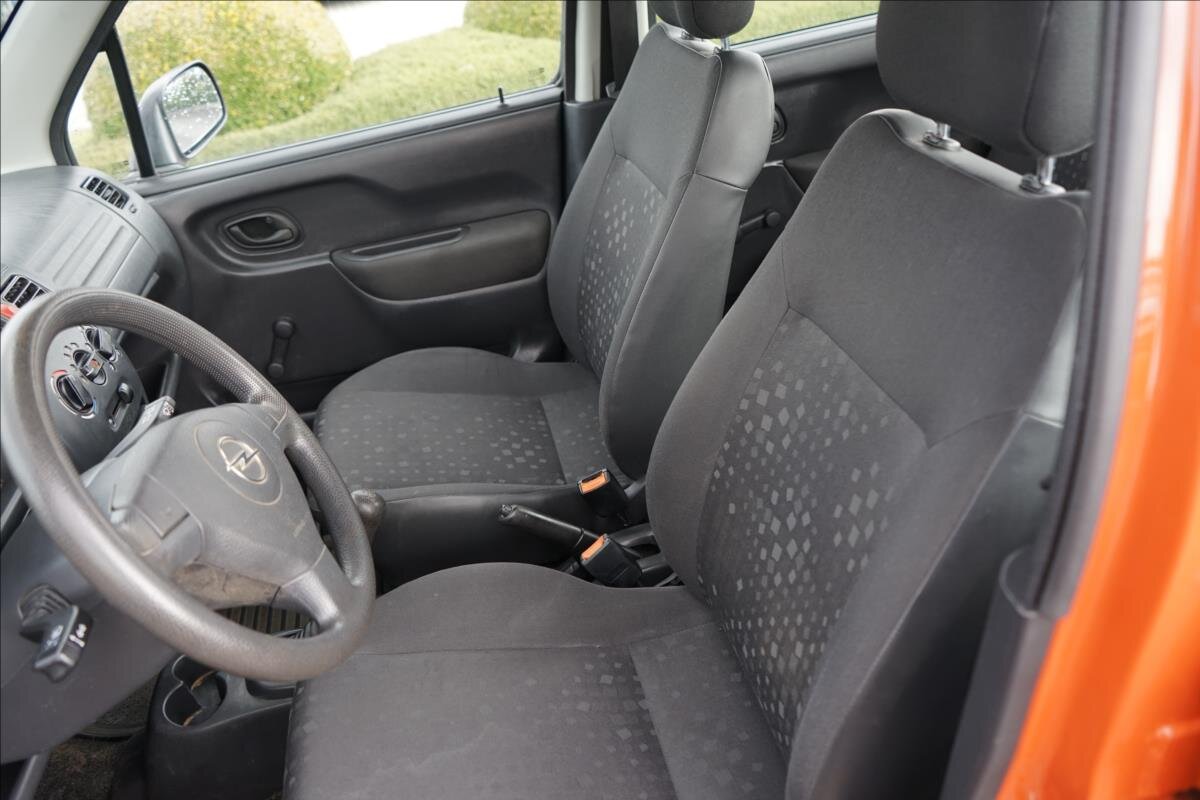 Opel Agila Hatchback 998,0 44 kw