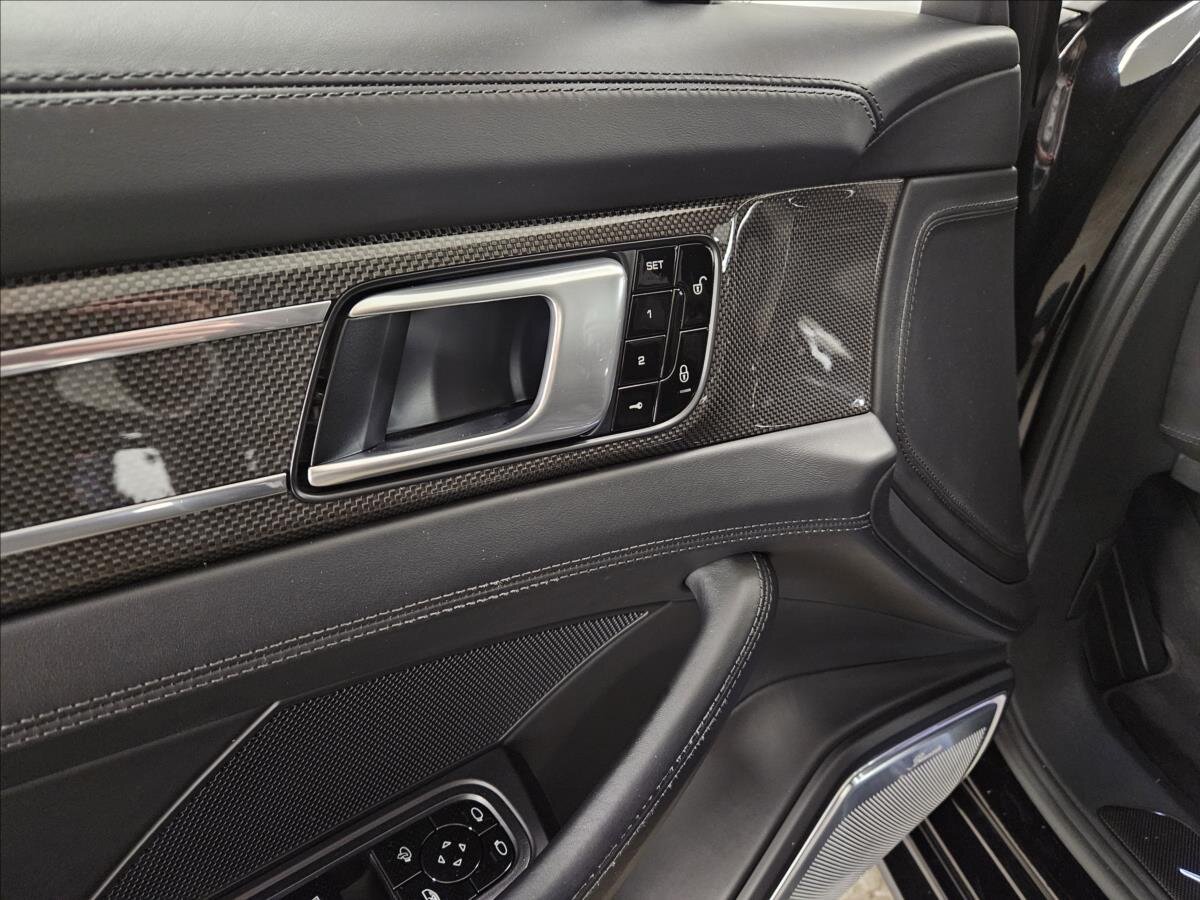 Porsche Panamera Kombi 4,0 l 404 kw