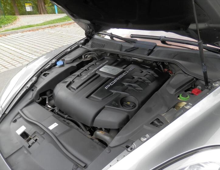 Porsche Cayenne 37