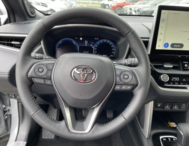 Toyota Corolla Cross 29