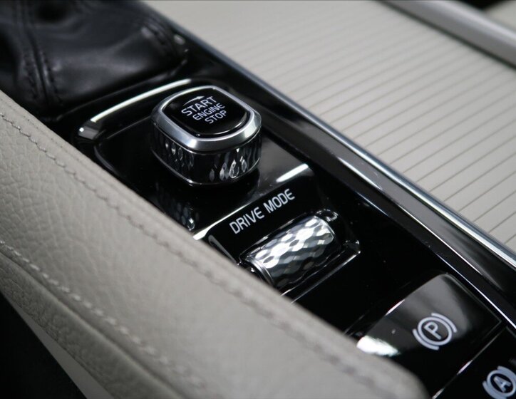 Volvo S90 Sedan 2,0 l 173 kw