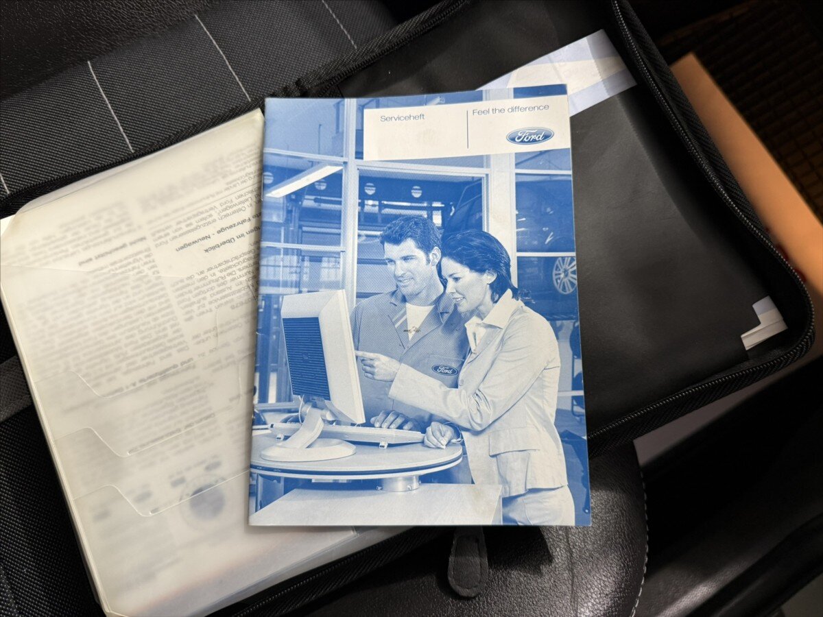 Ford Kuga SUV / Terénní 2,0 l 100 kw