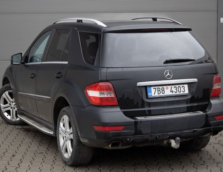 Mercedes-Benz Třídy M 8