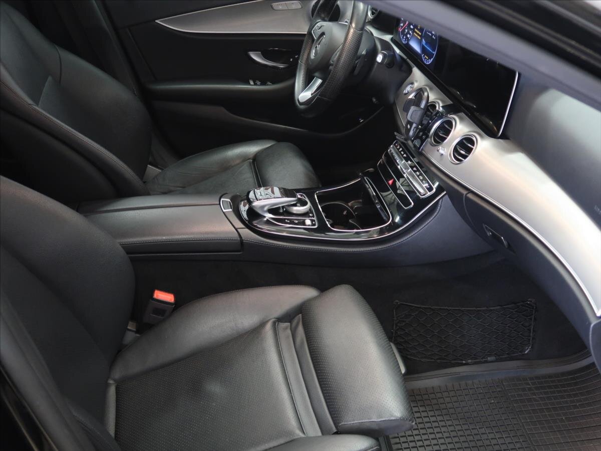 Mercedes-Benz Třídy E Kombi 2,0 l 143 kw