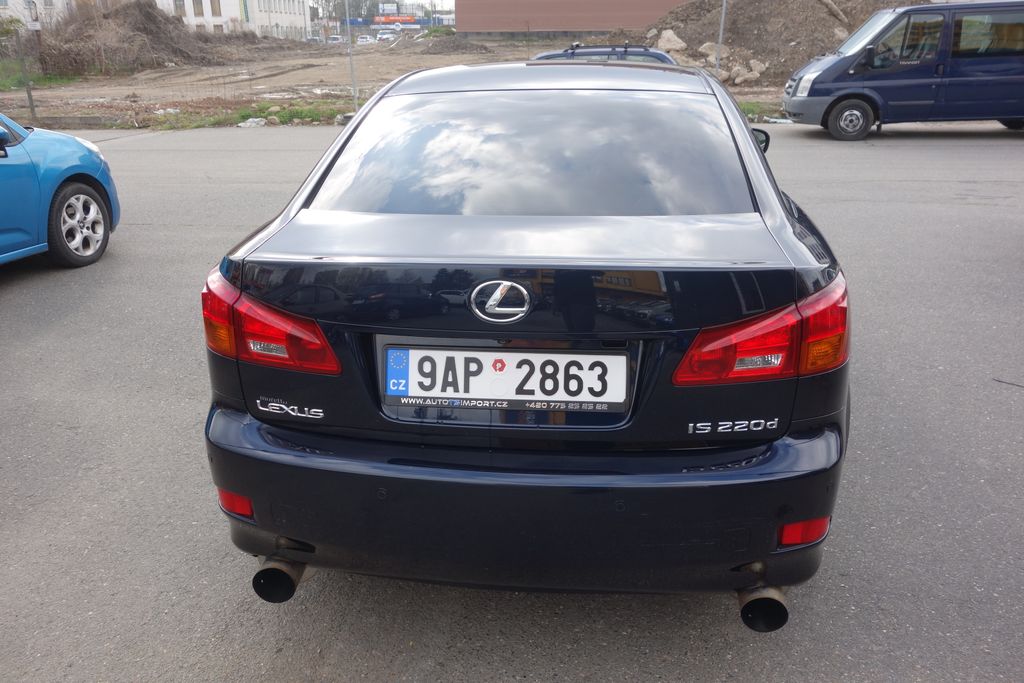 Lexus IS 220