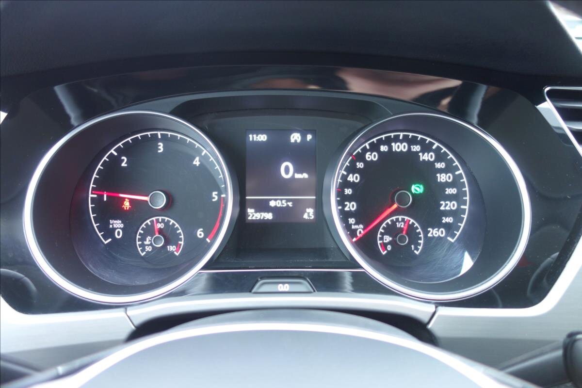 Volkswagen Touran MPV 2,0 l 110 kw