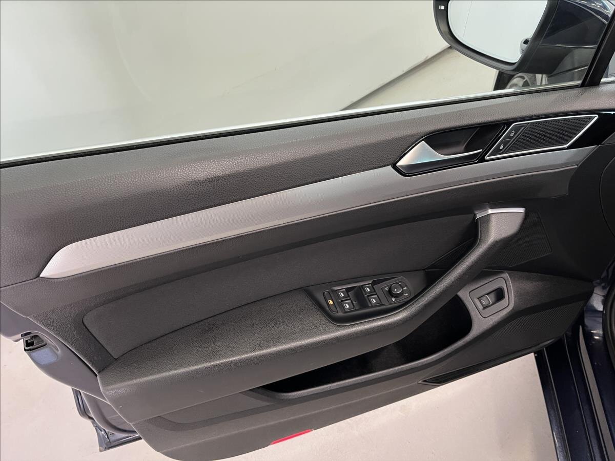 Volkswagen Passat Kombi 2,0 l 140 kw