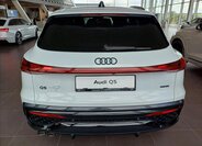 Audi Q5 SUV 2,0 l 150 kw