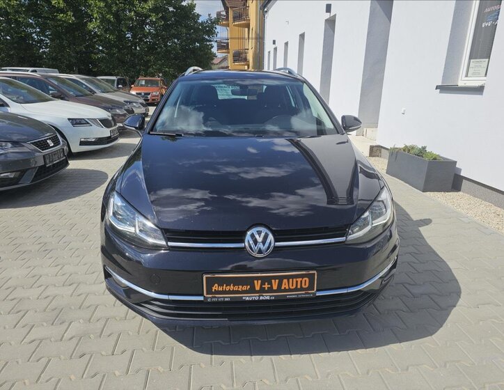 Volkswagen Golf Kombi 2,0 l 110 kw