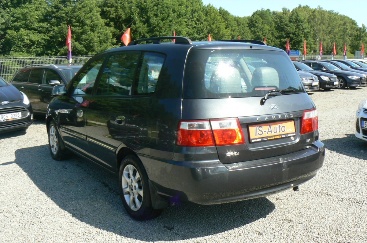 KIA Carens