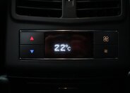 Mercedes-Benz Třídy E 32