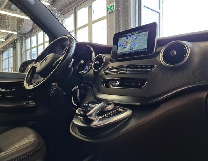 Mercedes-Benz Třídy V 16