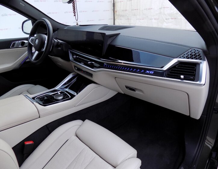 BMW X6 SUV 3,0 l 210 kw