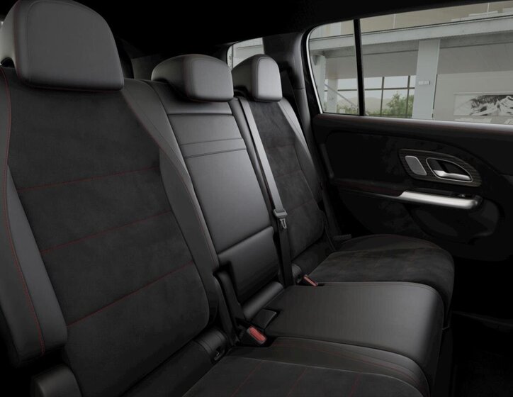 Mercedes-Benz GLB SUV / Terénní 0,0 260 kw