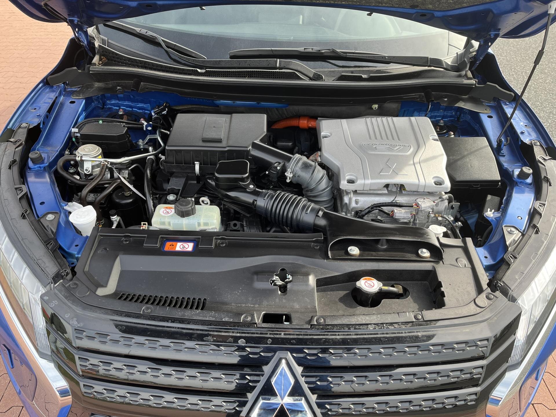 Mitsubishi Eclipse Cross SUV / Terénní 2,4 l 72 kw