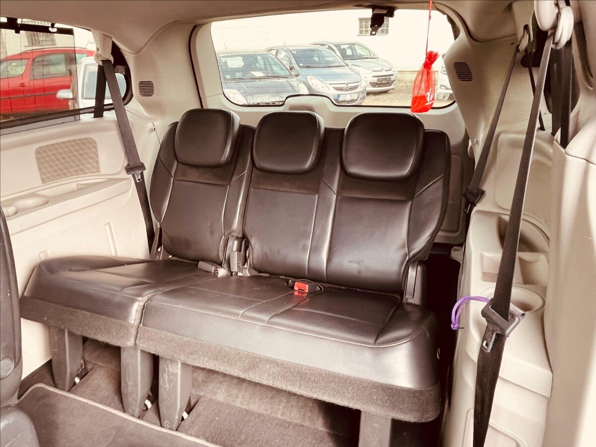 Chrysler Grand Voyager MPV 2,8 l 120 kw