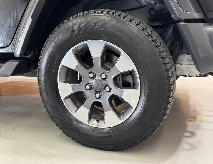 Jeep Wrangler SUV / Terénní 2,1 l 147 kw