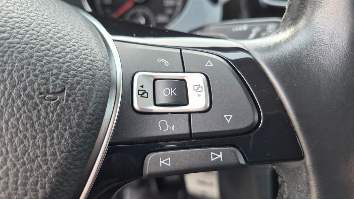 Volkswagen Golf Kombi 1,6 l 77 kw