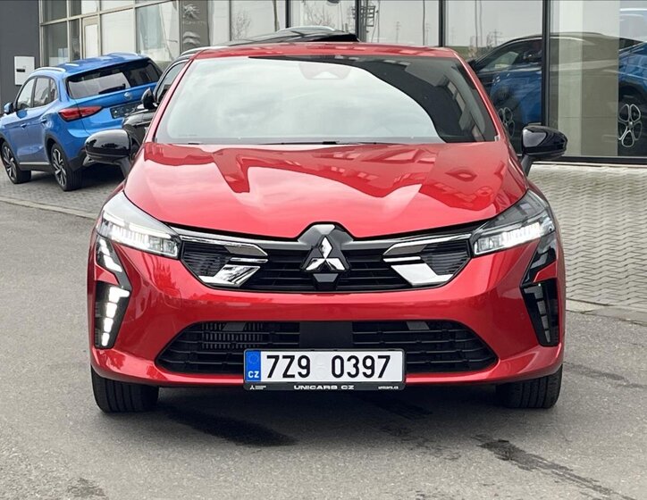 Mitsubishi Colt Hatchback 999,0 67 kw