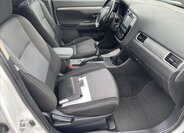 Mitsubishi Outlander SUV / Terénní 2,3 l 110 kw