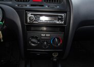 Hyundai Elantra Sedan 1,6 l 77 kw