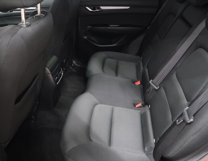 Mazda CX-5 SUV / Terénní 2,0 l 121 kw
