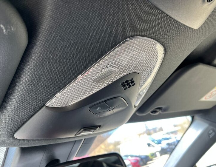 Toyota C-HR SUV / Terénní 2,0 l 112 kw