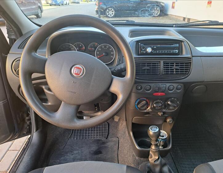 Fiat Punto 21